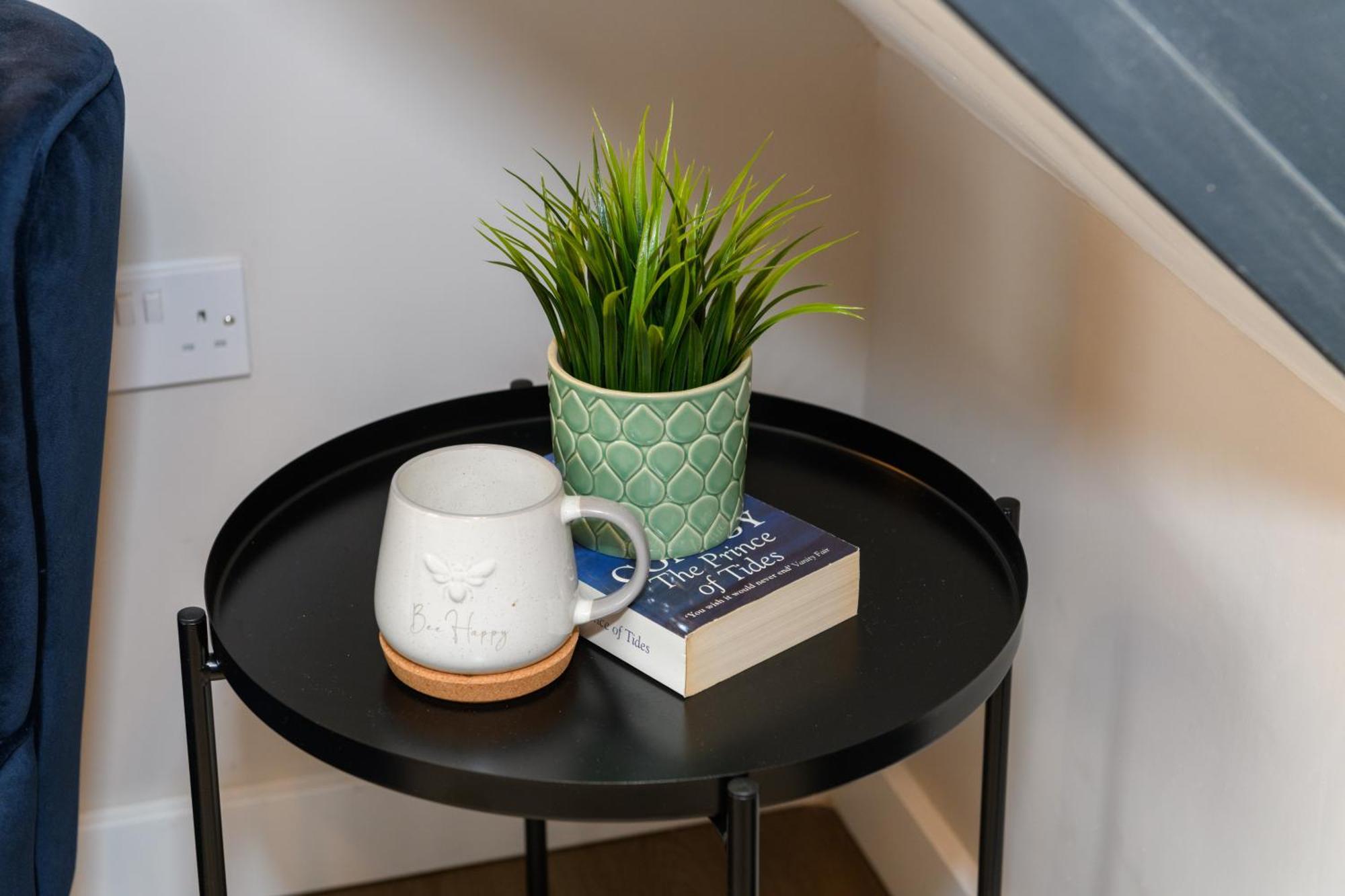 Gad Suite By Koya Homes - 2 Ensuite Bedroom Apartment, Cardiff City Centre, Free Parking Ngoại thất bức ảnh